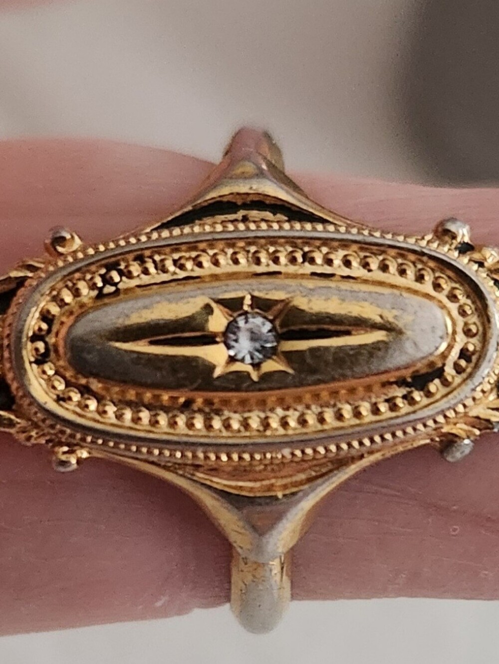 Vintage Avon Kensington Ring